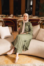 فستان بسوستة وطباعة عربي