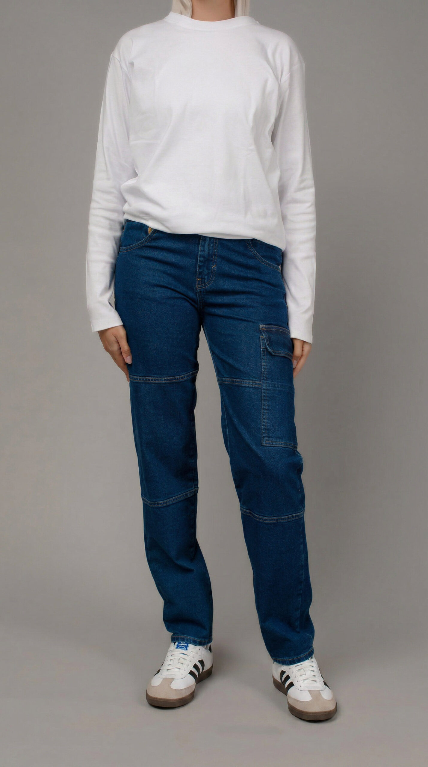 freepik__the-photos-that-will-be-changing-the-shoes-img2-th__86904 Cargo Straight Denim - Image 1