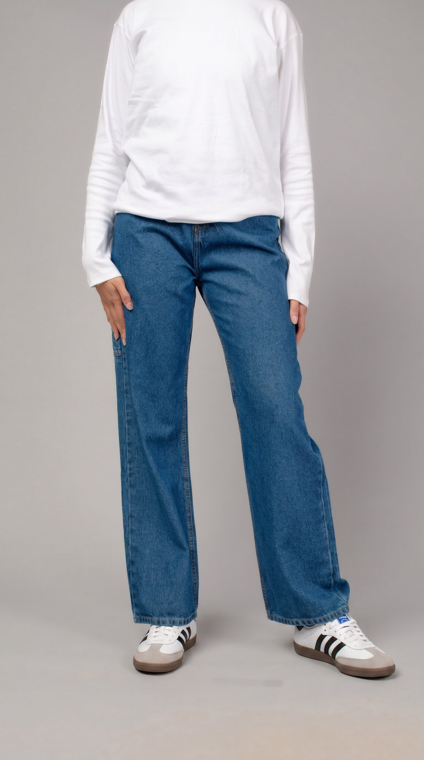 freepik__the-photos-that-will-be-changing-the-shoes-img2-th__86924 Wide-Leg Denim - Image 1