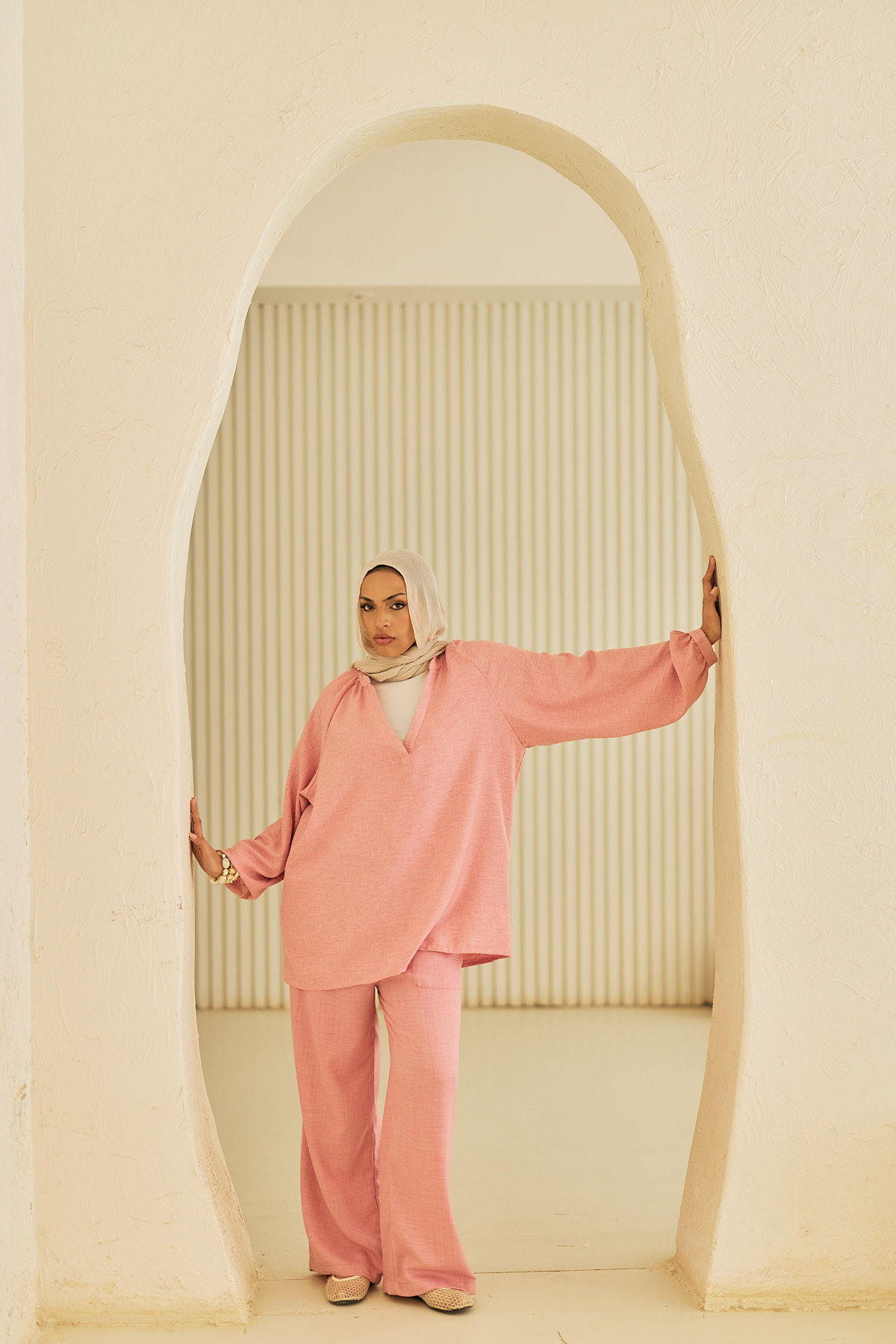 1Q1A8873.jpg Double-Pleated Turkish Linen Trousers - Image 1
