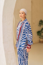 Statement Print Blouse - Image 2